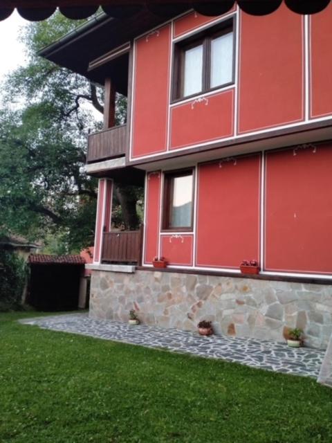 Стаи За Гости Дора Koprivshtitsa Luaran gambar