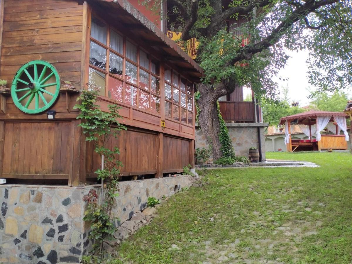 Стаи За Гости Дора Koprivshtitsa Luaran gambar