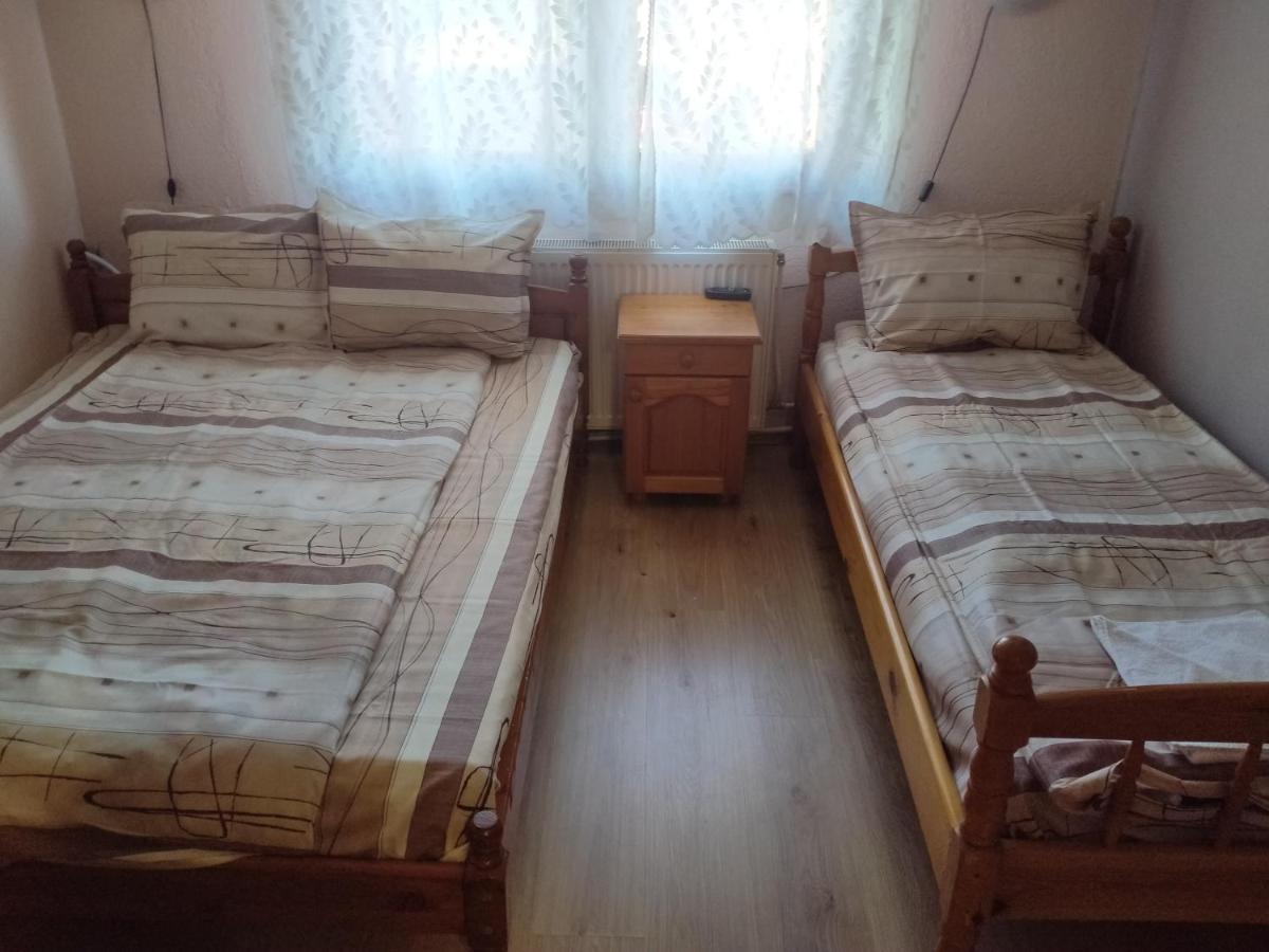 Стаи За Гости Дора Koprivshtitsa Bilik gambar