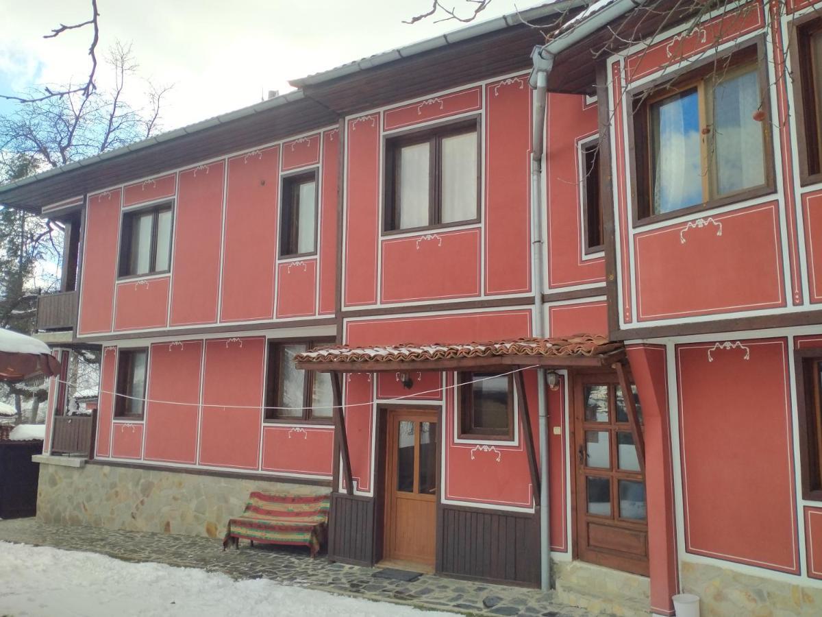Стаи За Гости Дора Koprivshtitsa Luaran gambar