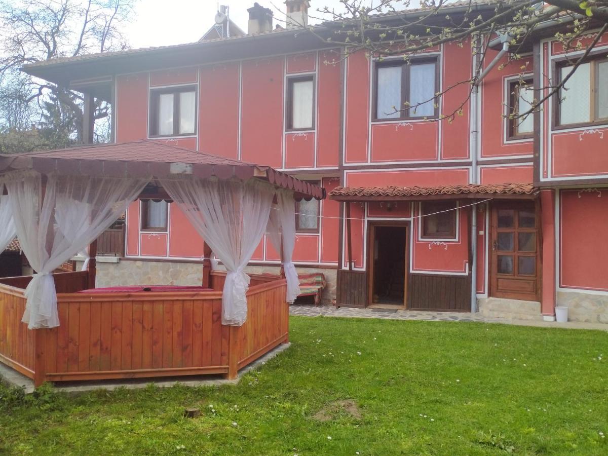 Стаи За Гости Дора Koprivshtitsa Luaran gambar
